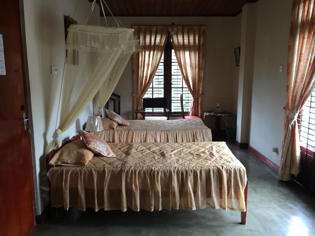 Lake Bungalow Kandy Quarto foto